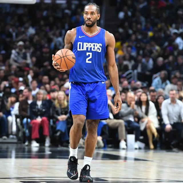 许多教练与 许多教练与