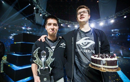 背后是中卫 背后是中卫