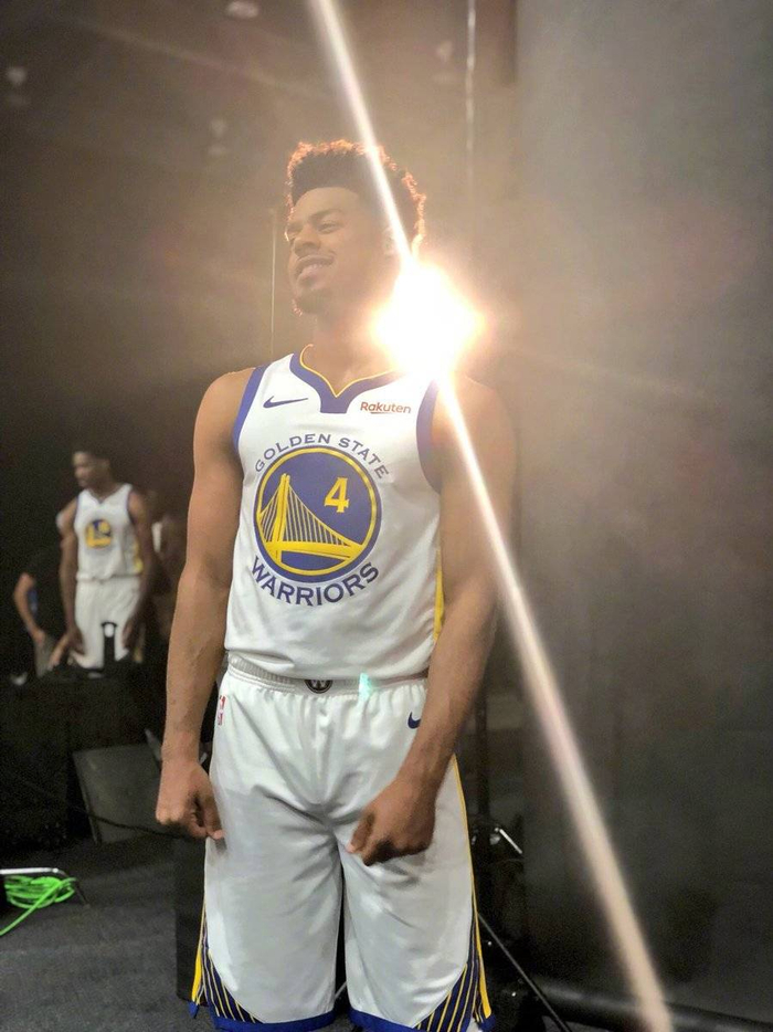 只有当他在 只有当他在